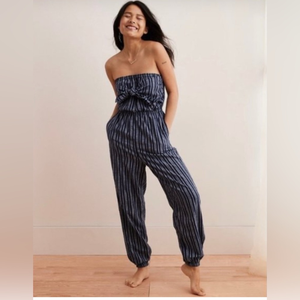 Aerie women’s size XL striped bow front strapless jumpsuit NWT
